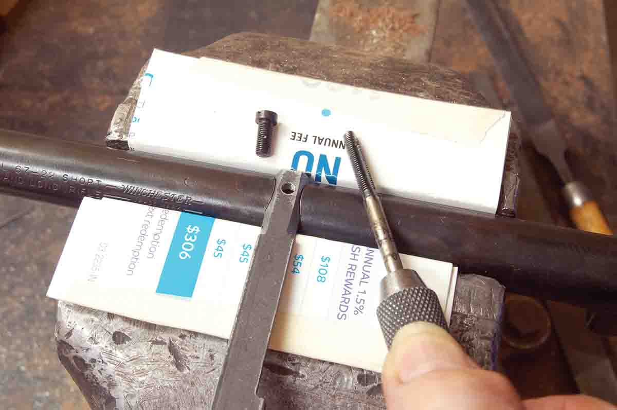 The anchor fits the dovetail finger tightly. The 8x40 tpi hole has been drilled and tapped.
